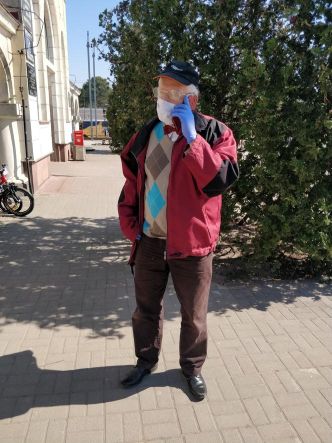 nnnnngf-6BeL-HGdU-XZqx_janusz-korwin-mikke-boje-sie-wirusa-664x0-nocrop.jpg